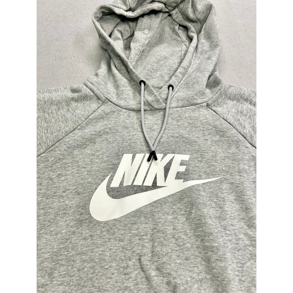 Nike Sportswear Essential Cropped Hoodie - Picture 2 of 5